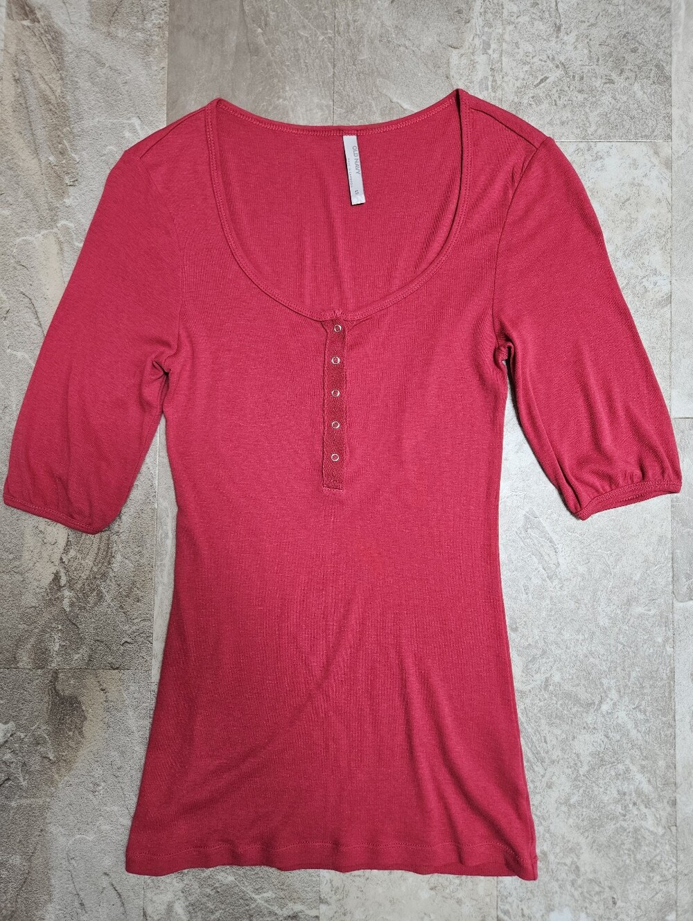 Old Navy Henley Top. Small. EUC.